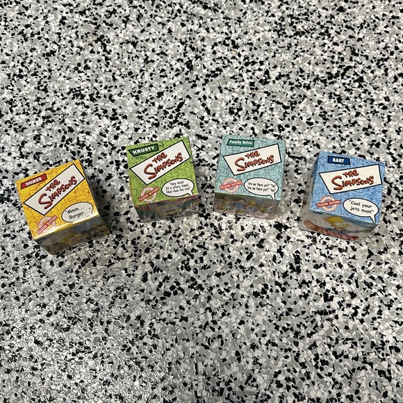 Krusty,Homer,Bart, & Family drive collector watches. The Simpsons - Picture 1 of 6